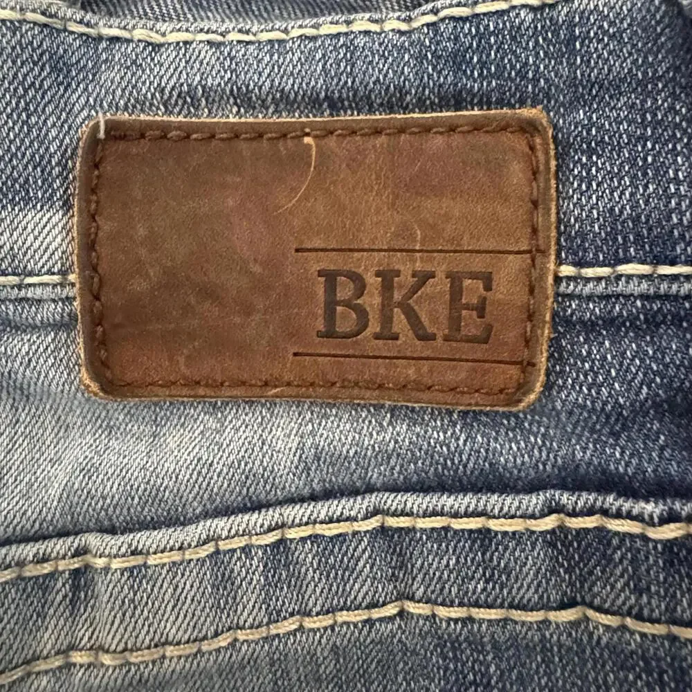 BKE Jake Jeans Mens 34x34/32 Blue Medium Wash Straight Denim Embroidered Pockets - Picture 7 of 9